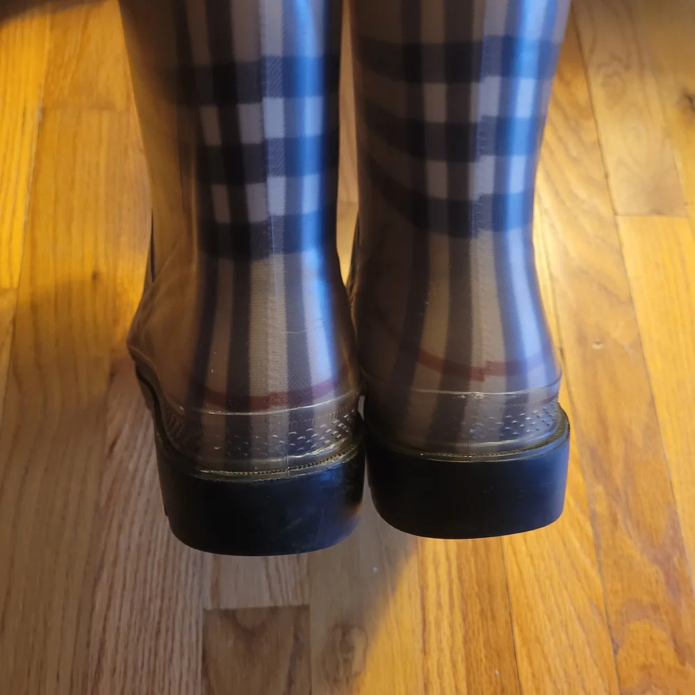 Chic Plaid Knee-High Rain Boots - Picture 2 of 8